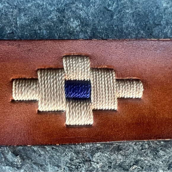 Orvis Leather Belt in Tan with Blue and Cream Cross Stitch Inserts - Size 36 - Picture 2 of 9